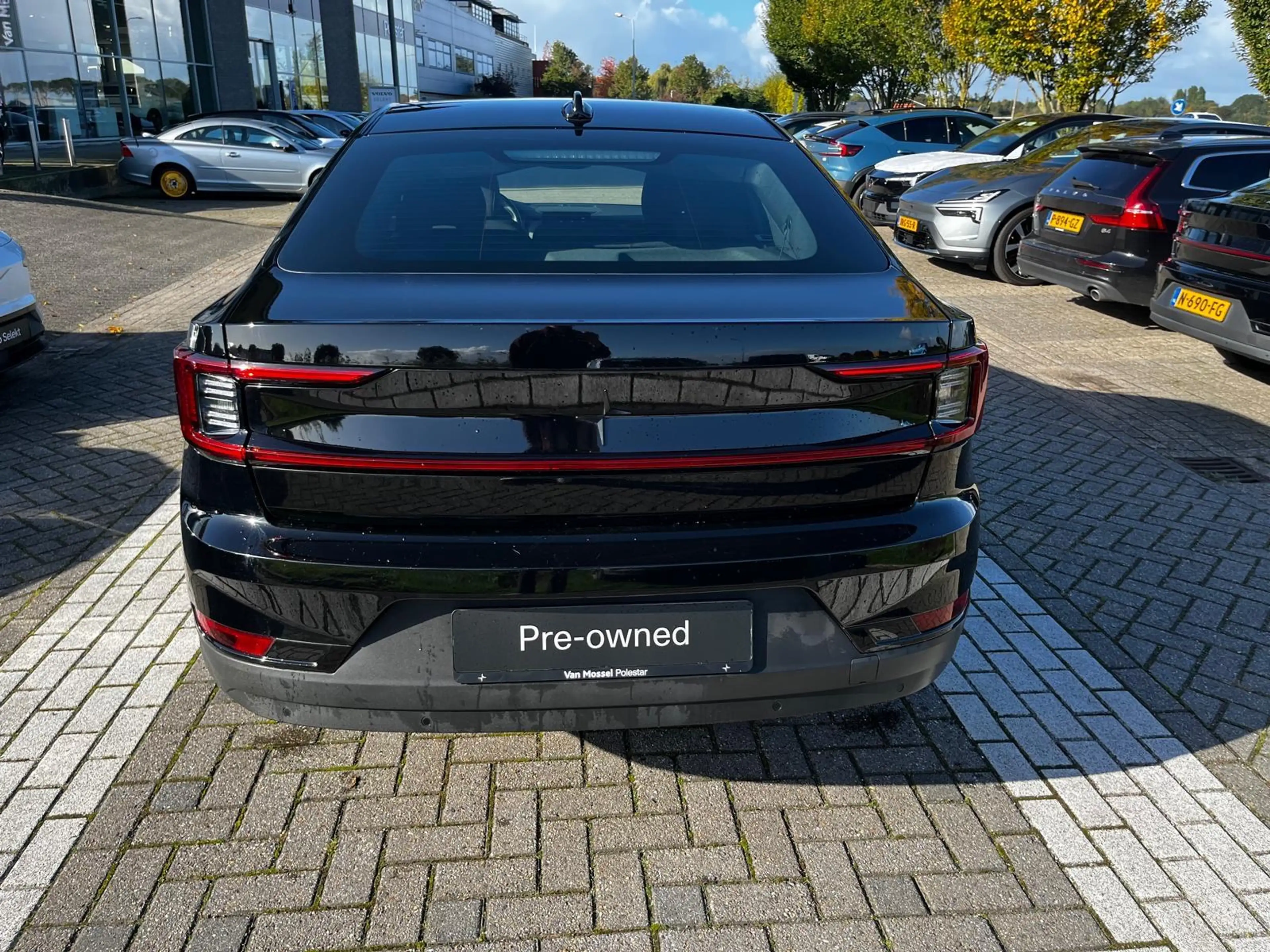 Polestar 2 Standard Range Single Motor 63kWh — photo 6