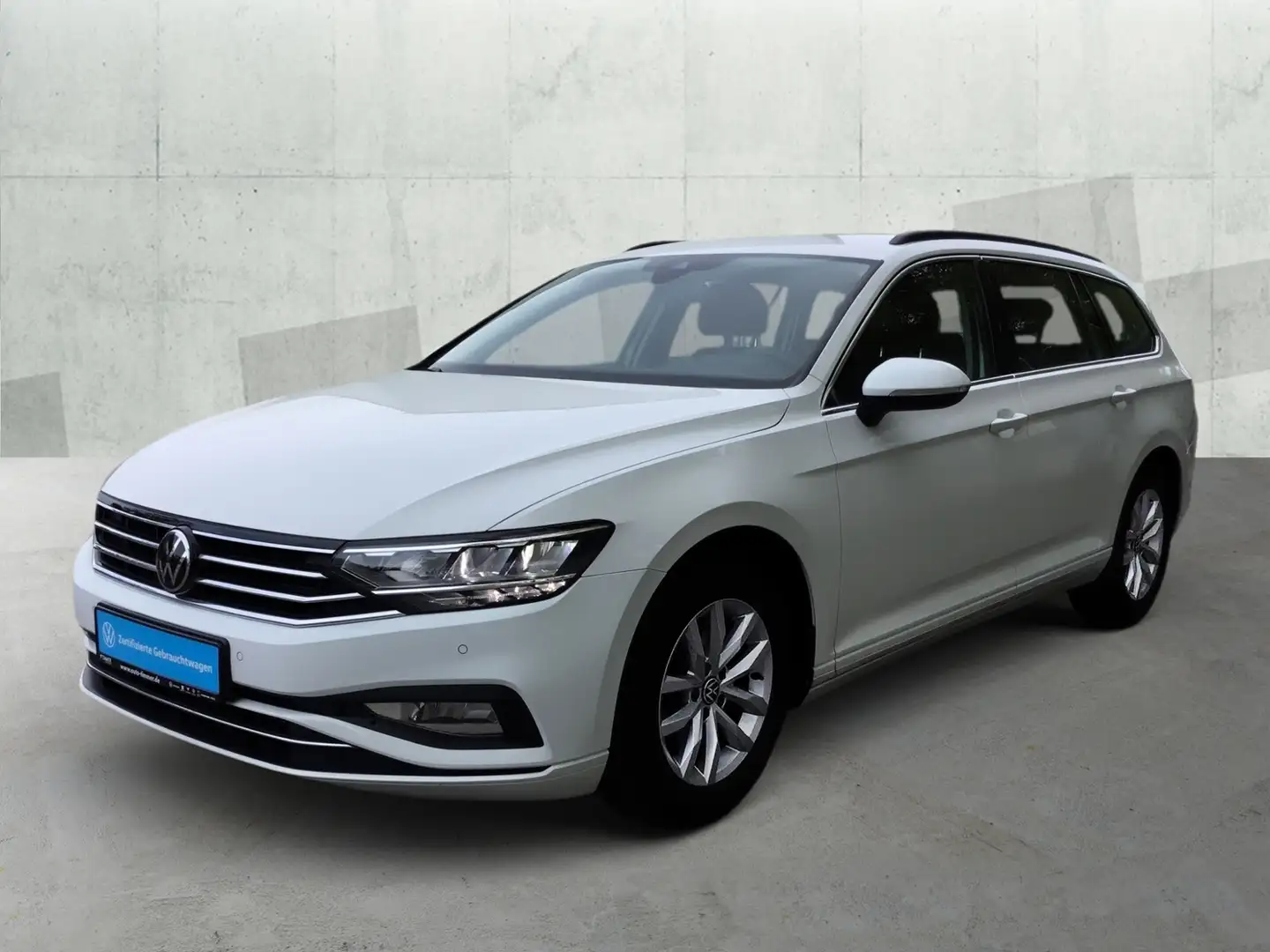 Volkswagen Passat Variant 2.0 TDI DSG BUSINESS *AHK *RKAM *LED *TRAVEL *NAV Wit - 2