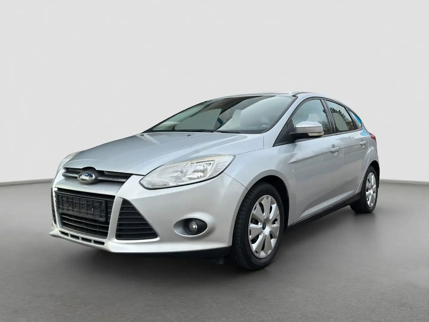 Ford Focus Lim. Trend*Multifunktion*USB*Klimaaut. Silber - 1