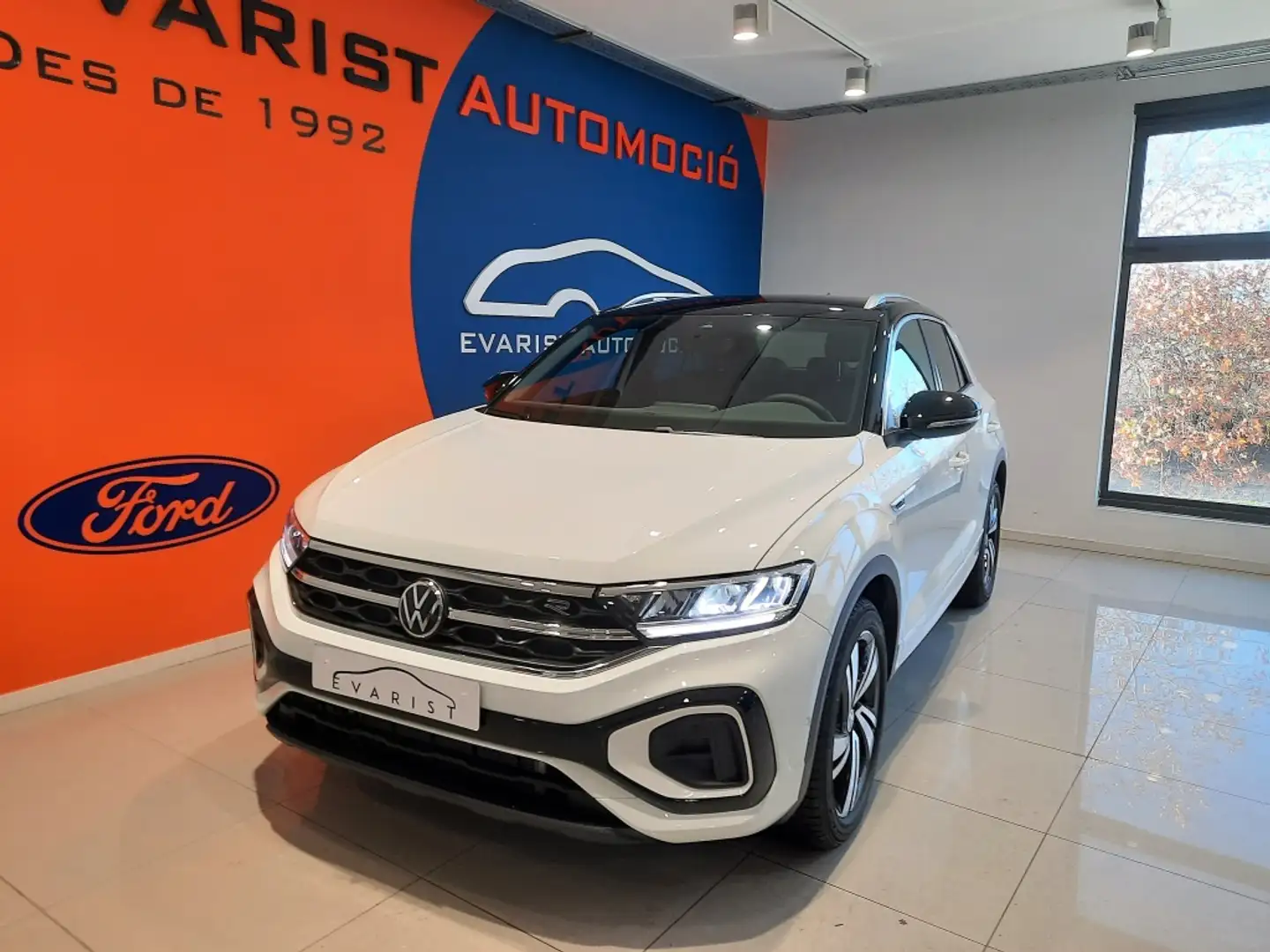 Volkswagen T-Roc 1.5 TSI 110 R-Line kW DSG7 Blanco - 1