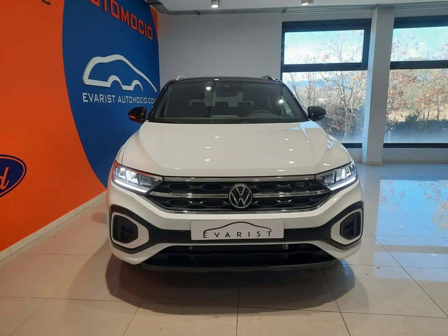 Volkswagen T-Roc 1.5 TSI 110 R-Line kW DSG7 Blanco - 2