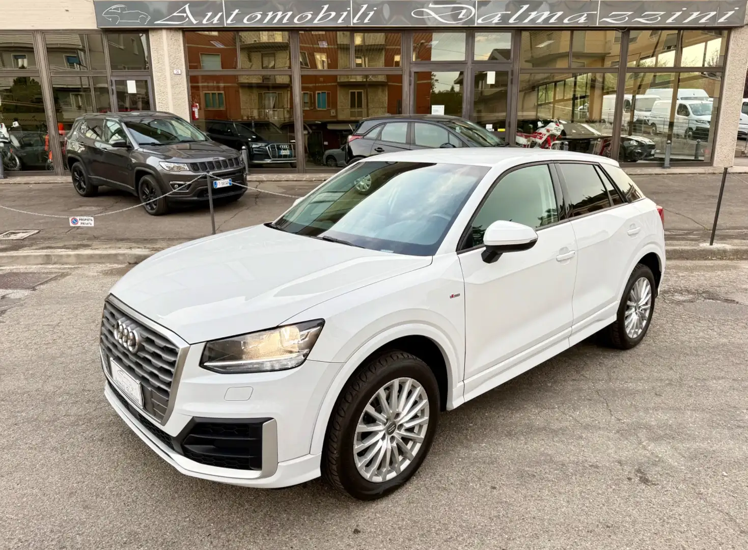 Audi Q2 Q2 40 TFSI quattro S tronic S line Edition Weiß - 1