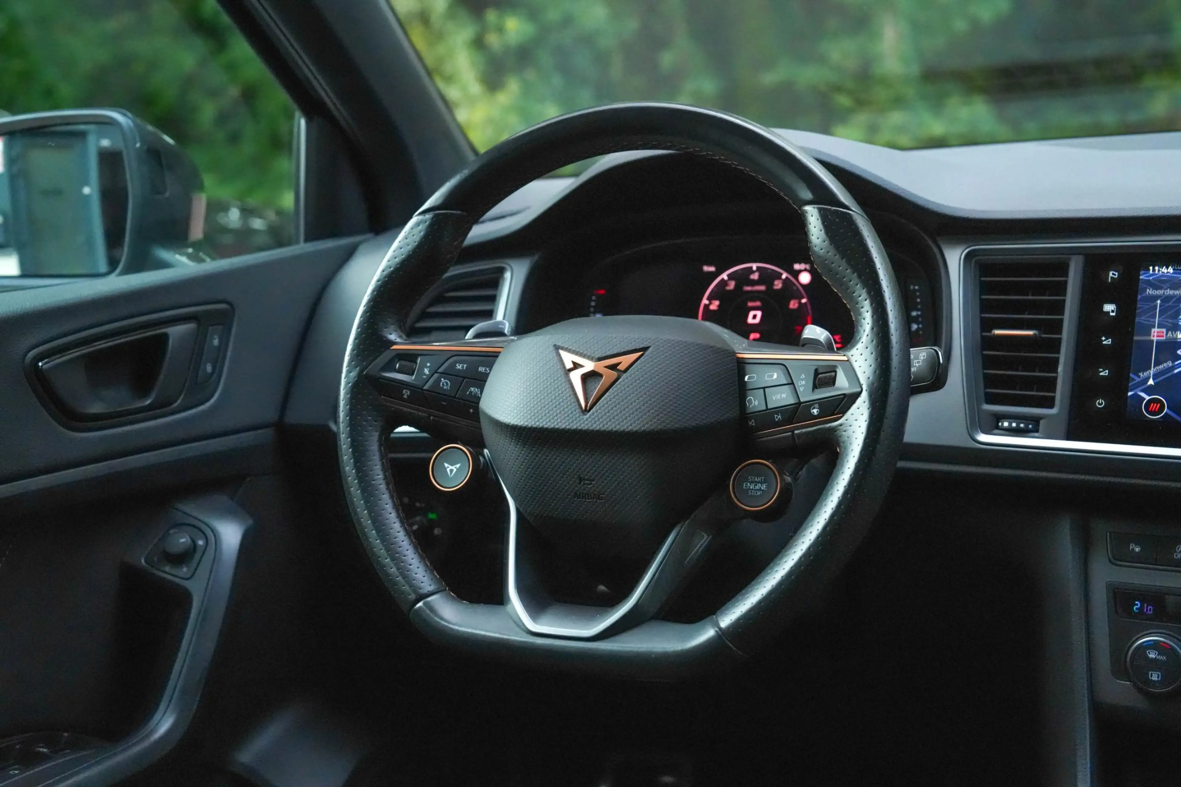 CUPRA Ateca 2.0 TSI 4DRIVE |Beats Audio|360 Camera|ACC| — photo 9