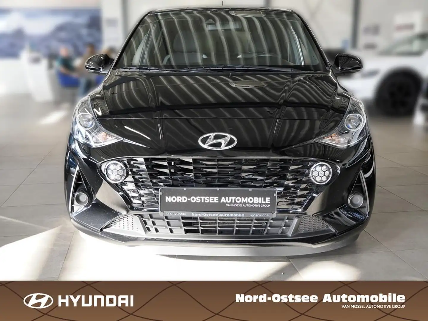Hyundai i10 1.0 CONNECT & GO  KAMERA PDC SITZHZG KLIMA Zwart - 2