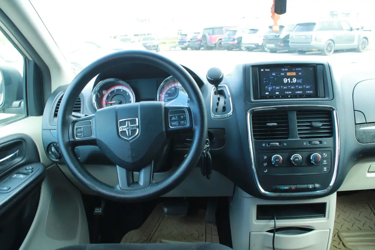 Dodge Grand Caravan снимка Dodge Grand Caravan