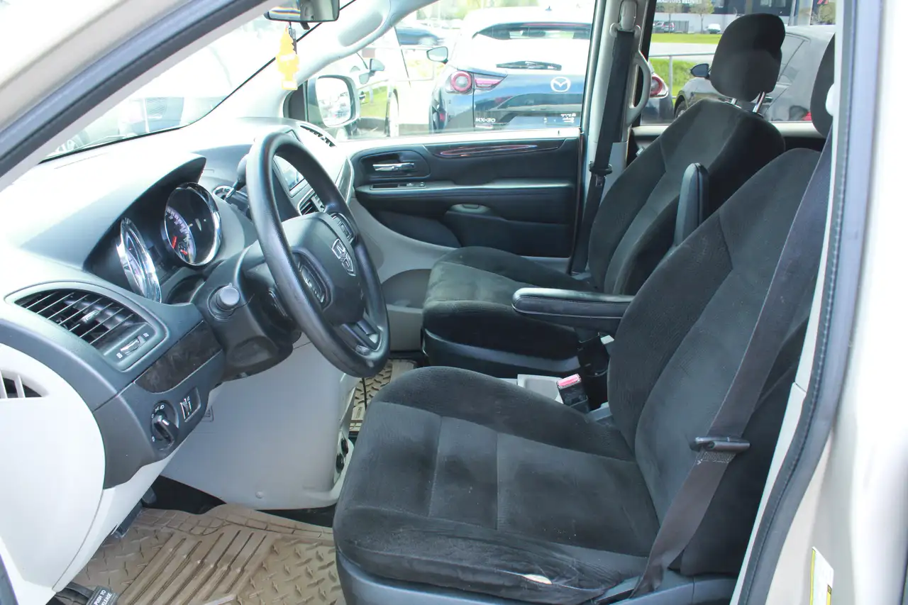Dodge Grand Caravan снимка Dodge Grand Caravan