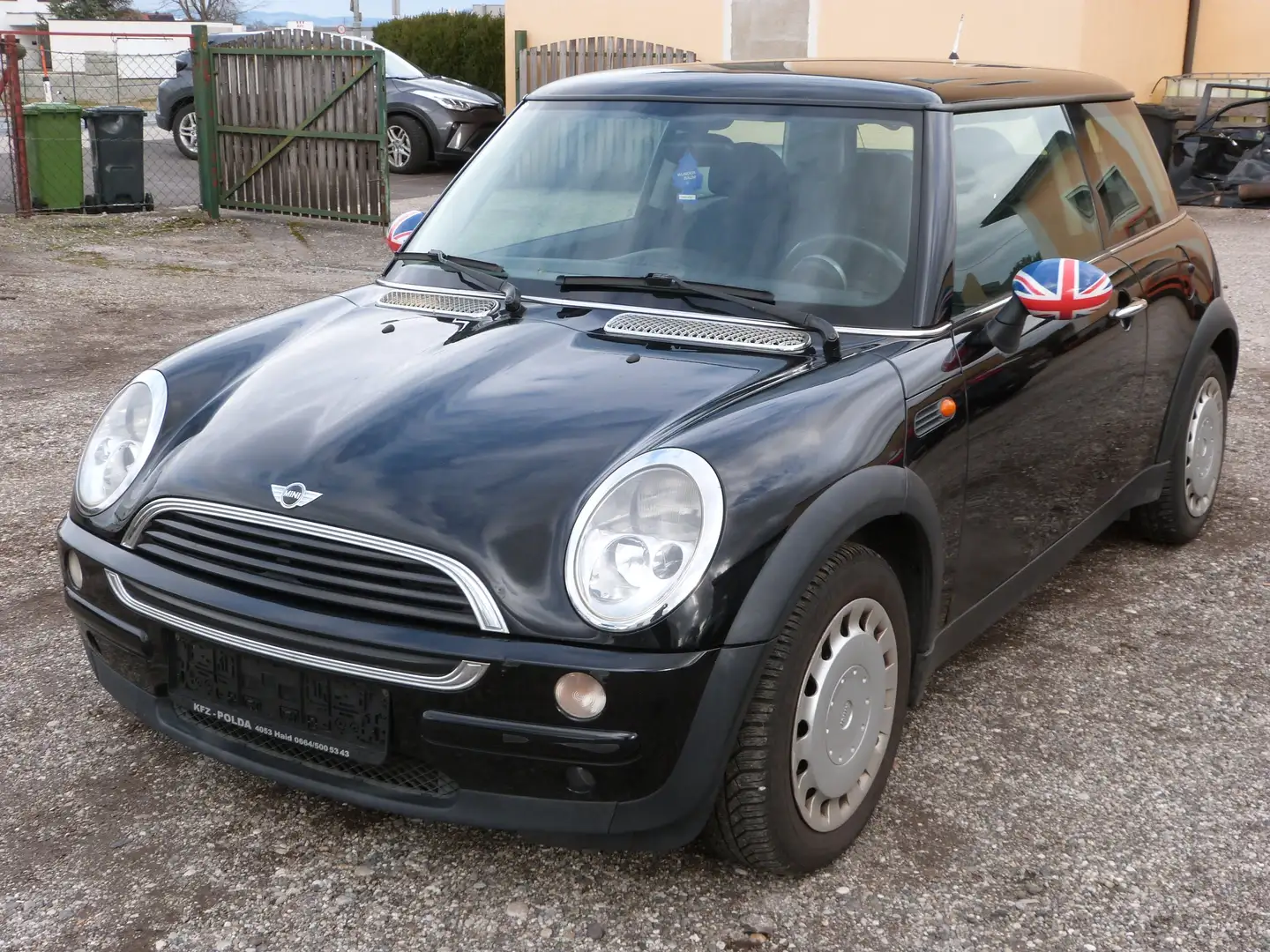 MINI One Austrian Salt Schwarz - 1