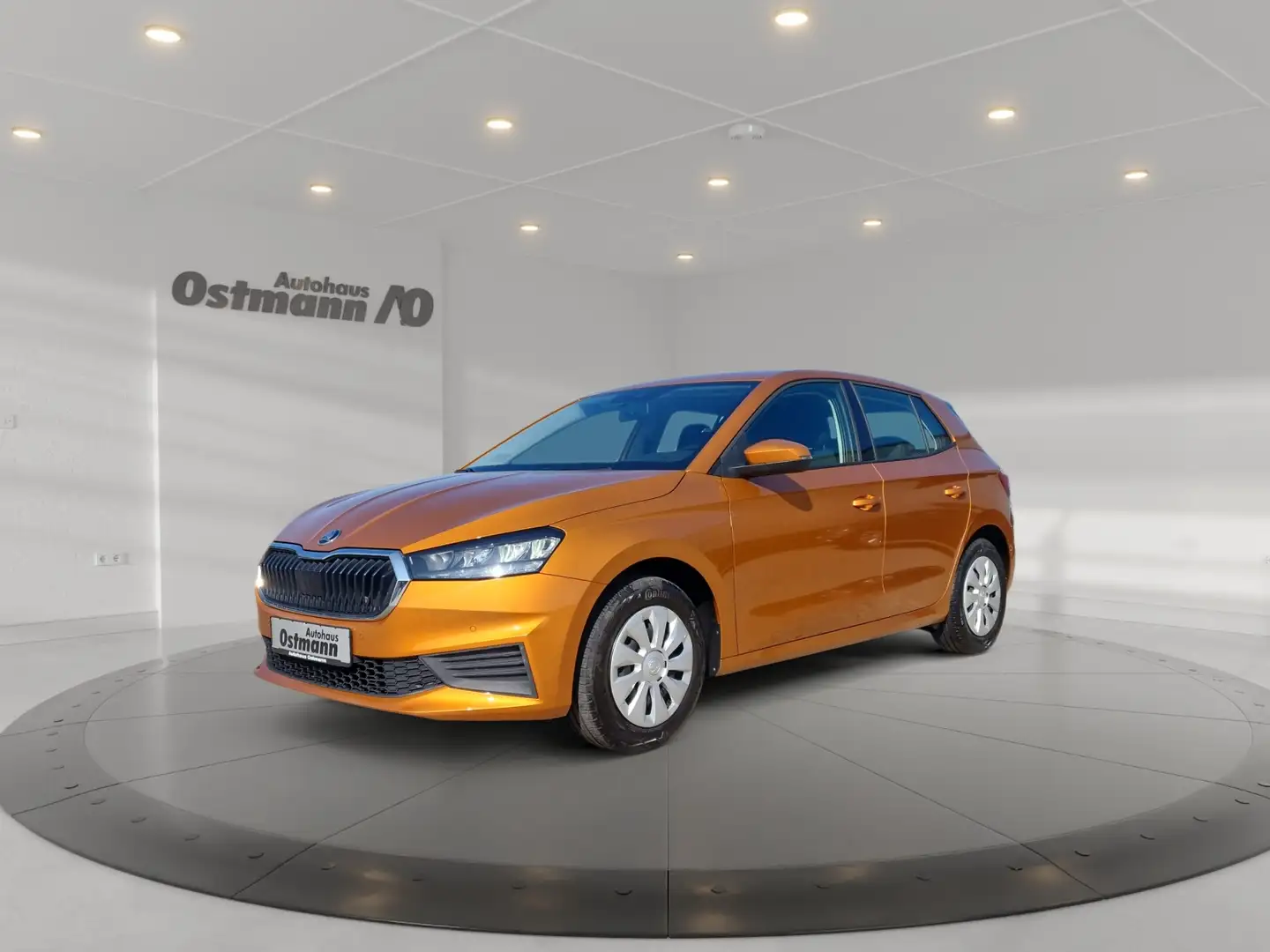 Skoda Fabia 1.0 MPI Ambition LED Navi PDC SHZ Oranje - 1