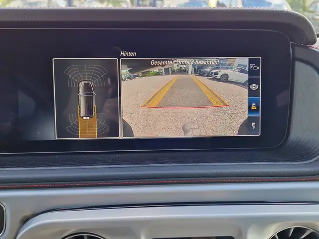 Mercedes-Benz G 500 view 11