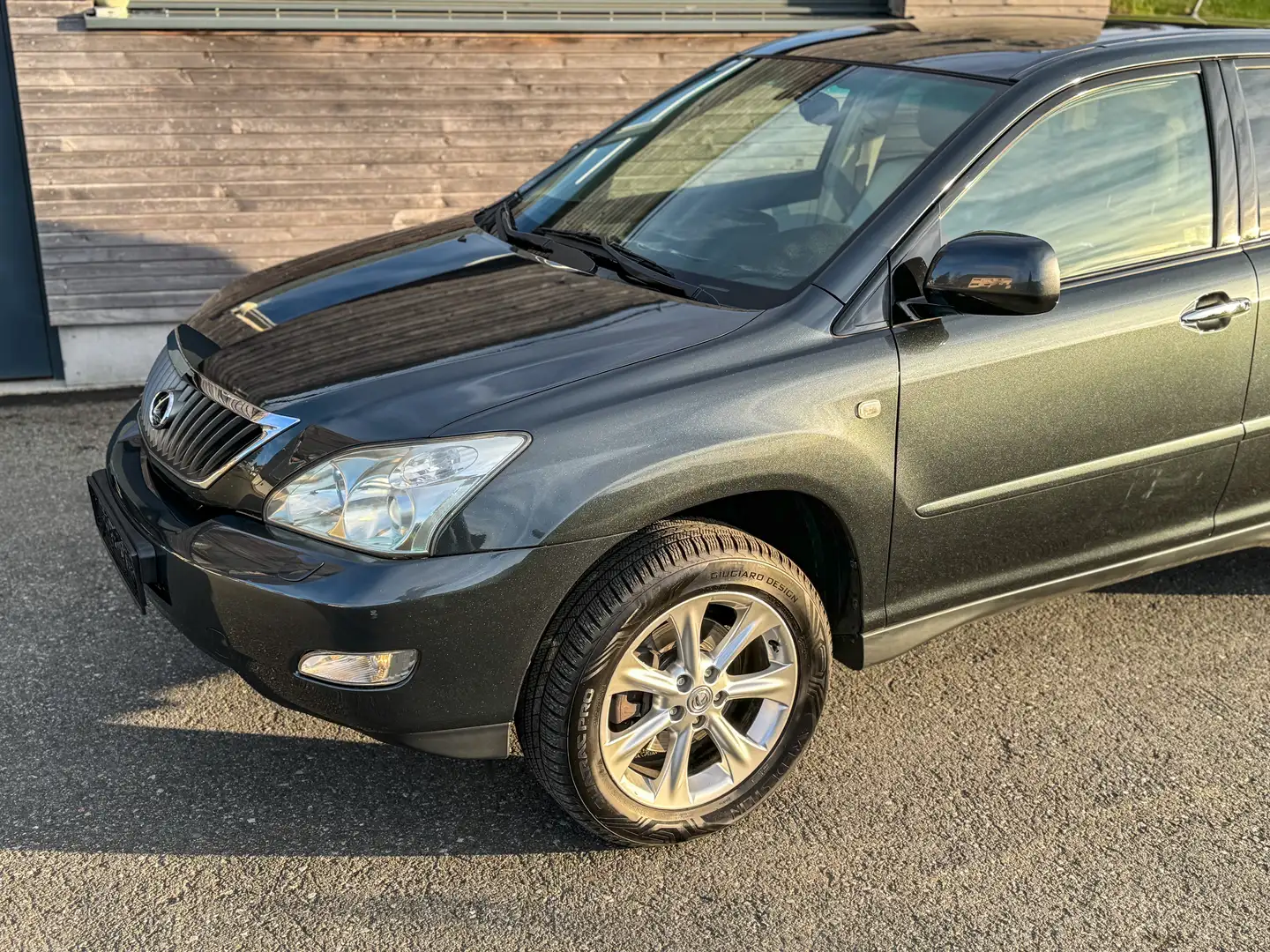 Lexus RX 350 President 4WD VOLL SERVICE NEU Wie Jahreswagen!!! Szary - 2