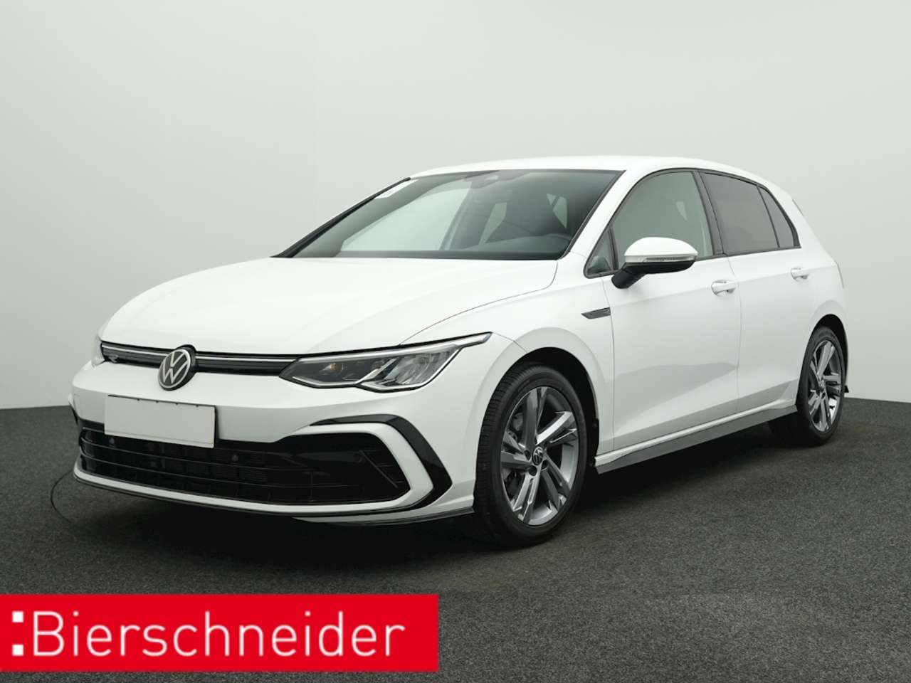 Volkswagen Golf — Volkswagen Golf 8 1.5 TSI R-Line NAVI KAMERA ACC SITZH