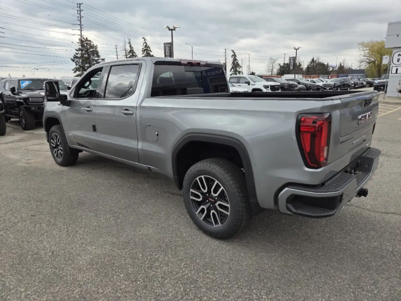 GMC Sierra 1500 снимка GMC Sierra 1500