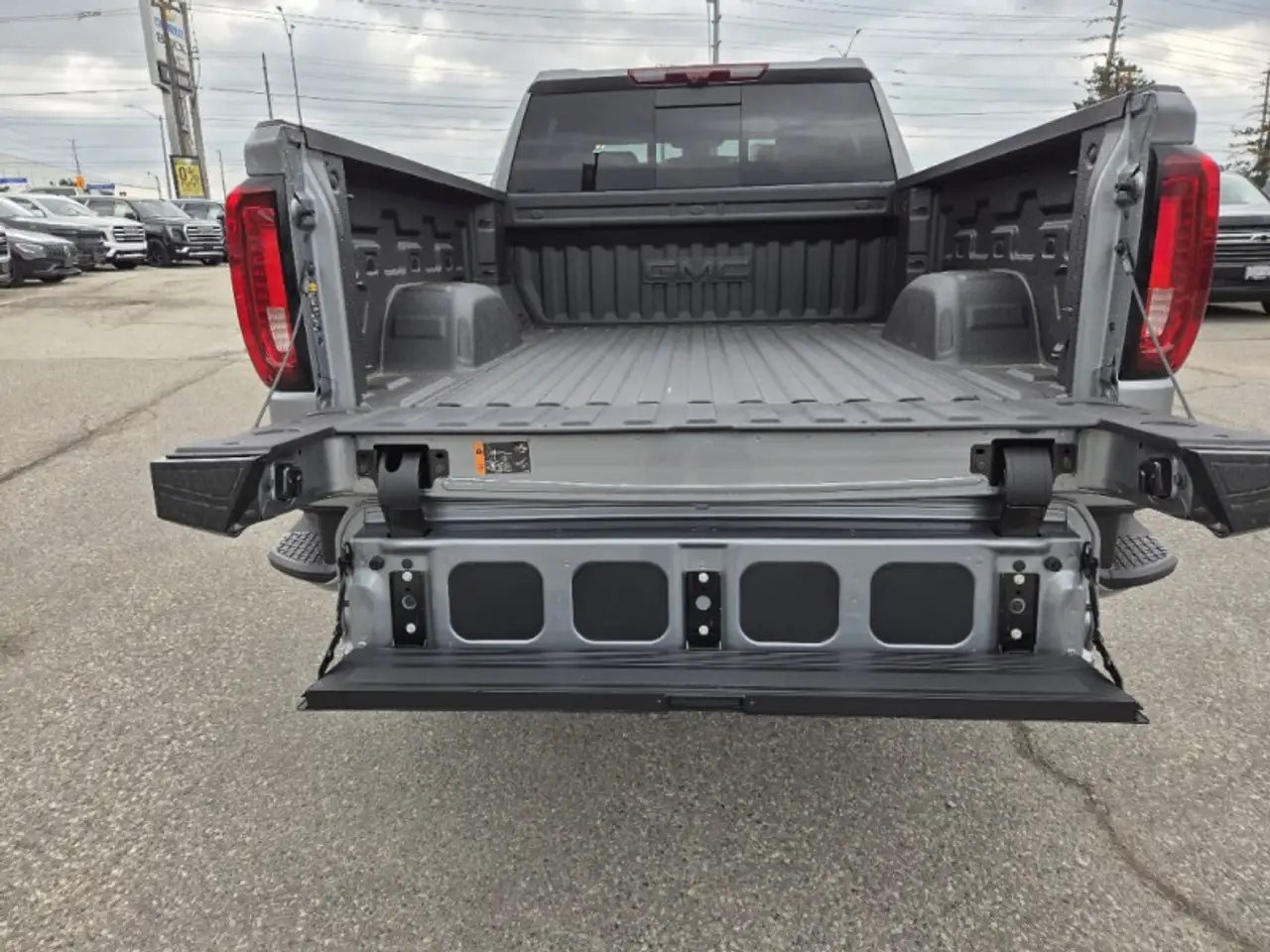 GMC Sierra 1500 снимка GMC Sierra 1500