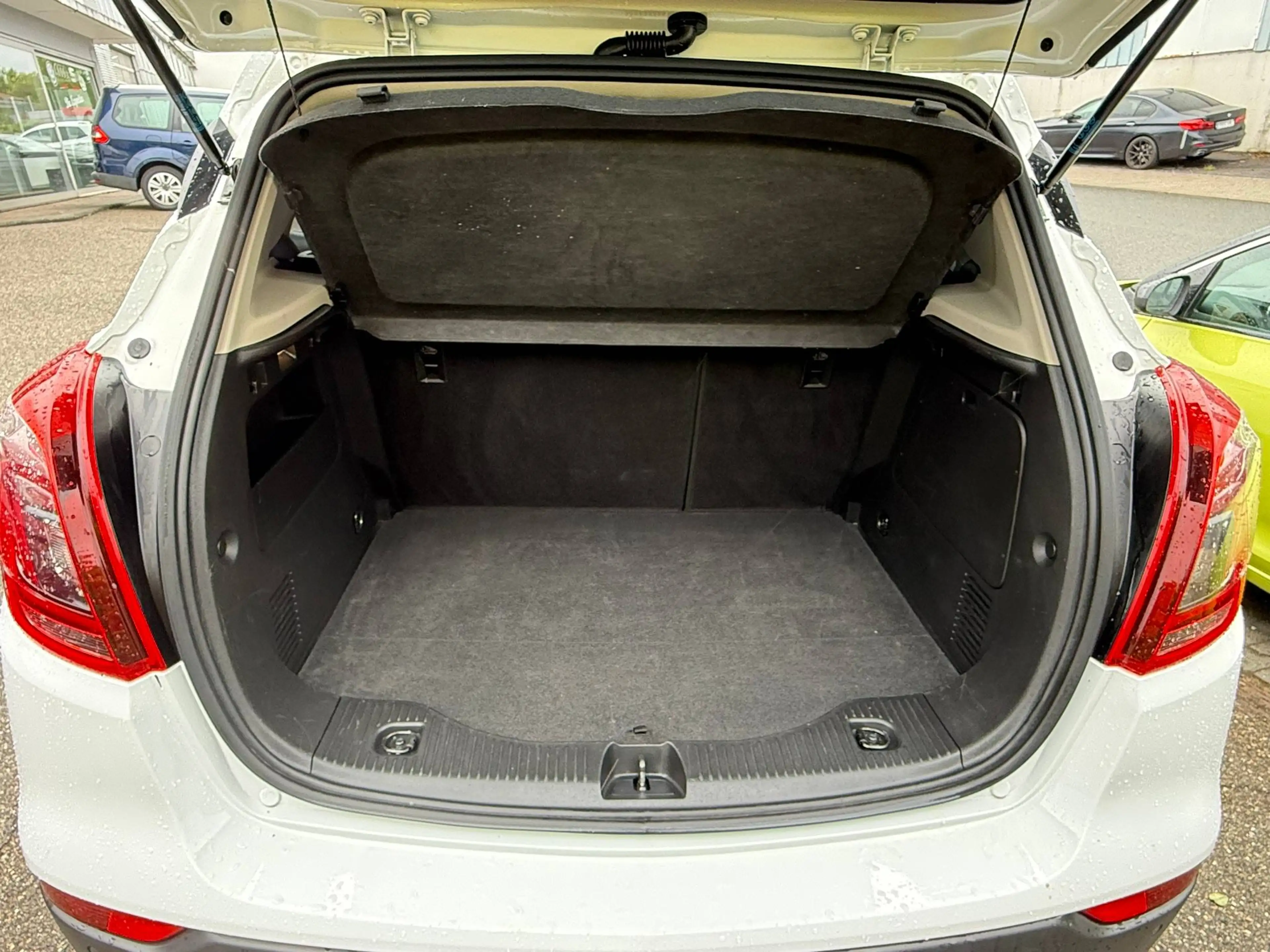 Opel Mokka X Innovation Start/Stop — photo 11