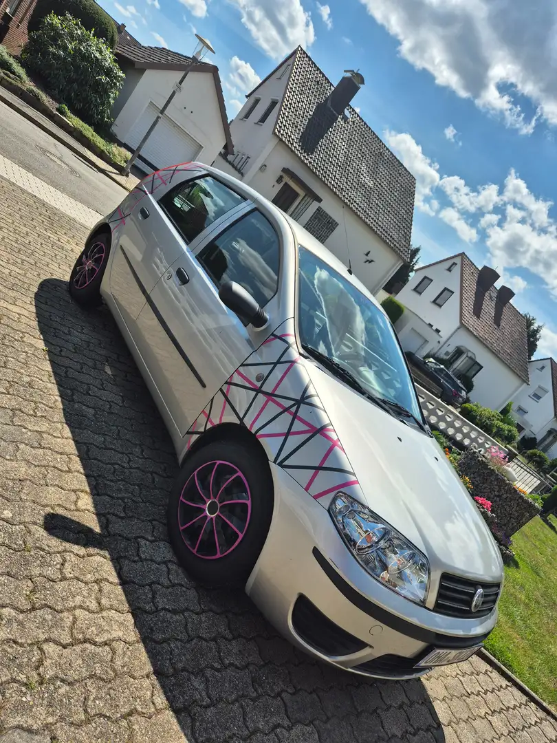 Fiat Punto Punto  5-Türer 1.2 8V Argent - 2