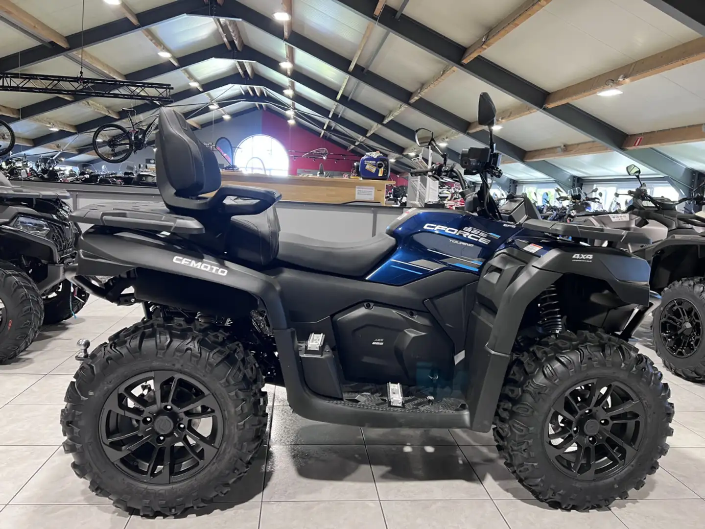 CFMOTO CForce 625 TOURING  Agri T3 ABS crna - 1