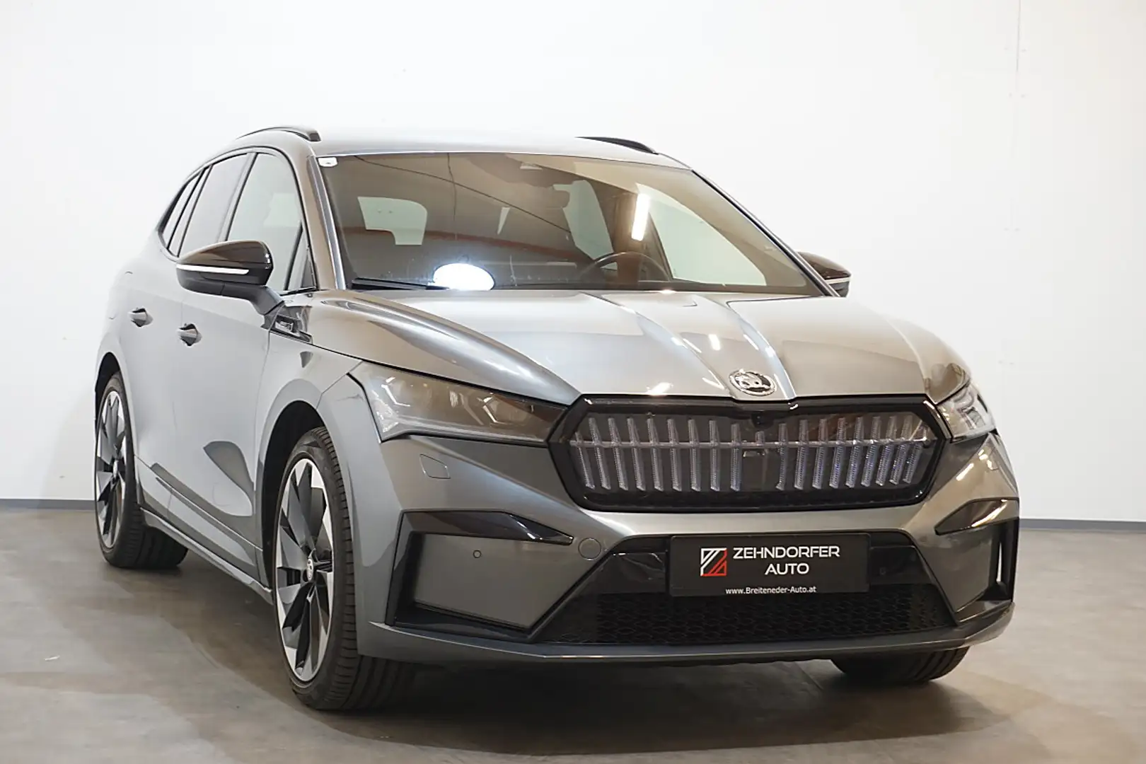 Skoda Enyaq iV 80 82kWh Sportline / Werksgarantie bis 2028 ... Grau - 1