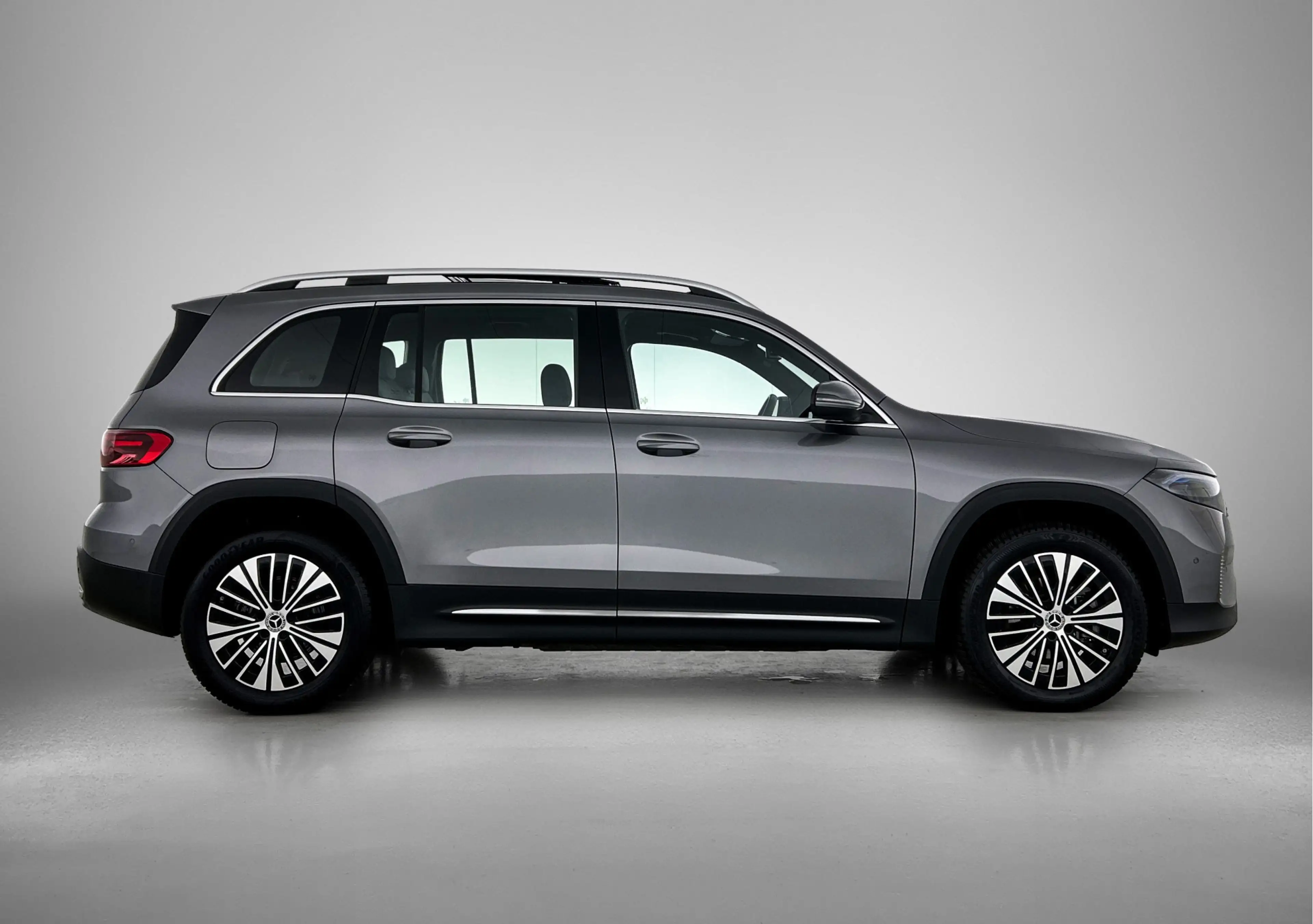 Mercedes-Benz EQB 250 250+ Business Line 7p. 71 kWh 7 Persoons | Panoram — photo 15