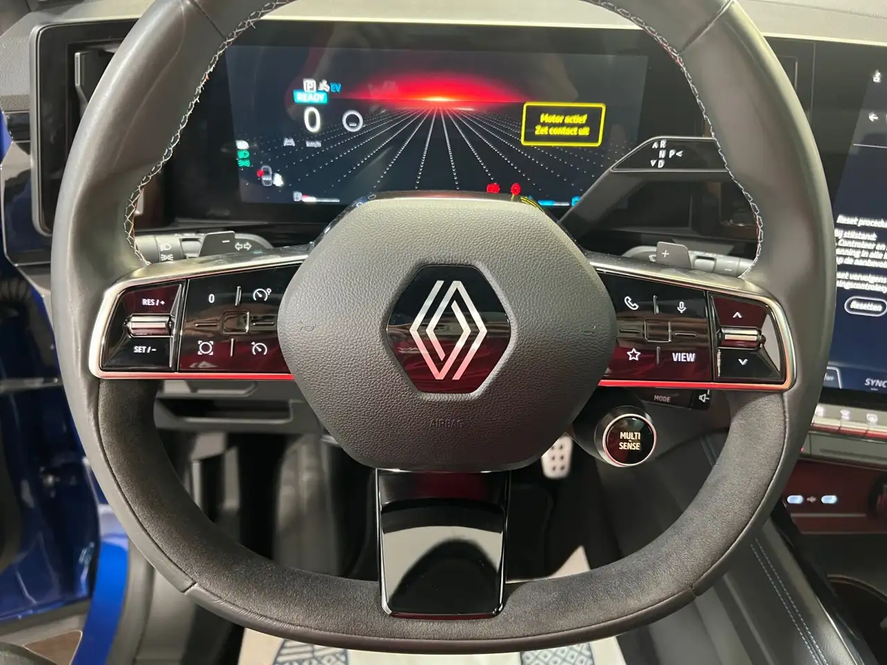 Renault Austral E-Tech Hybrid 200 Esprit Alpine ** Pano Navi/..., миниатюра 15