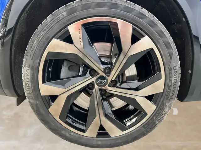 Renault Austral view 12