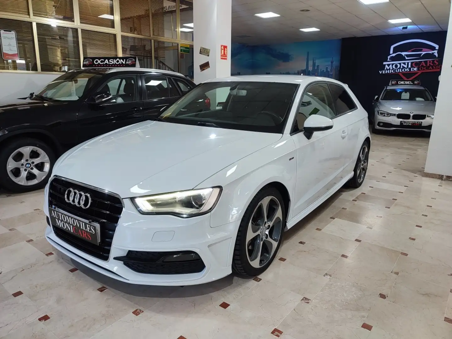 Audi A3 1.6TDI CD S line edition Blanc - 1