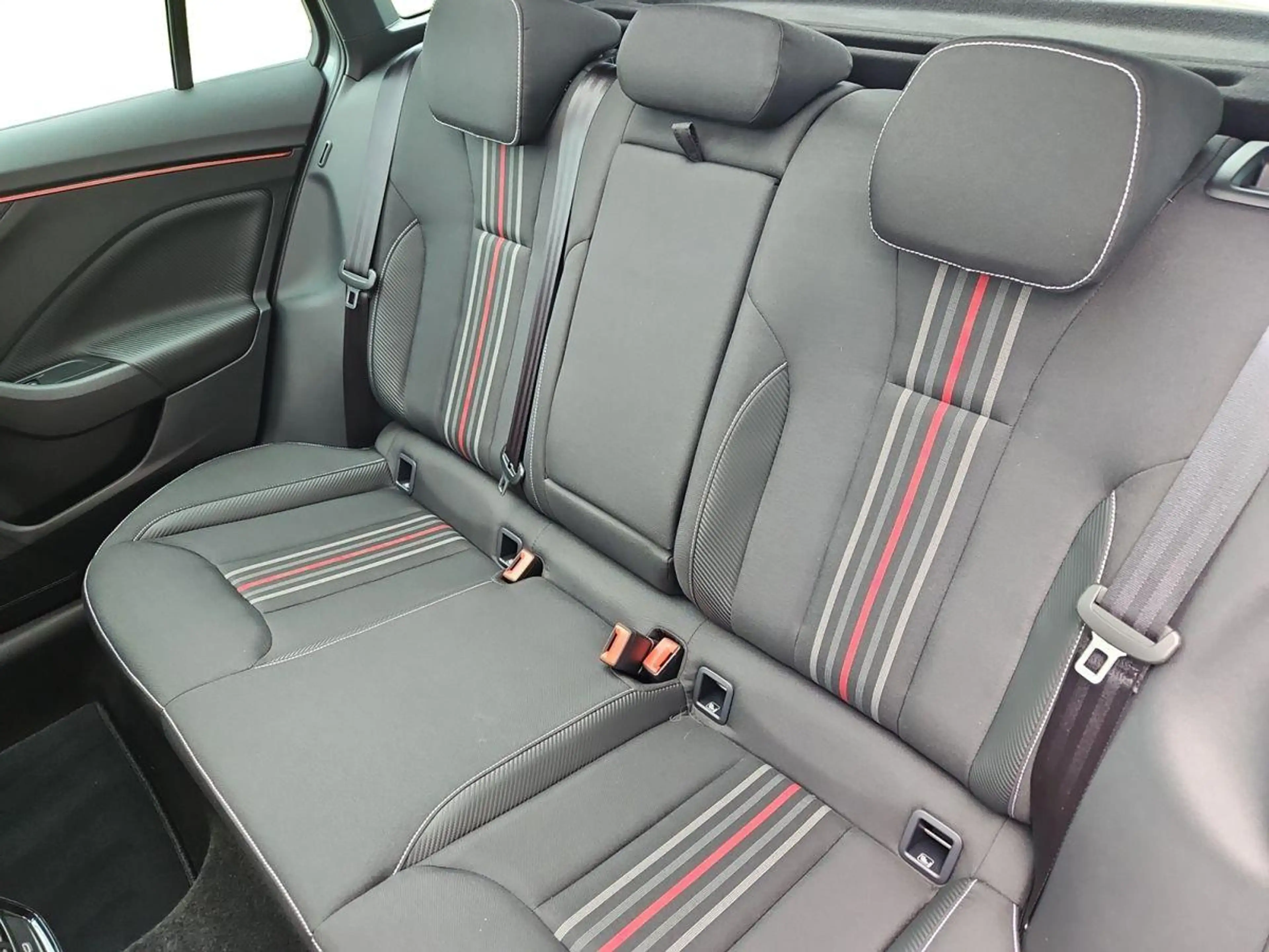 Skoda Scala 1.0 TSI DSG MONTE CARLO+PAN+APP+KAM+MATRIX — photo 13