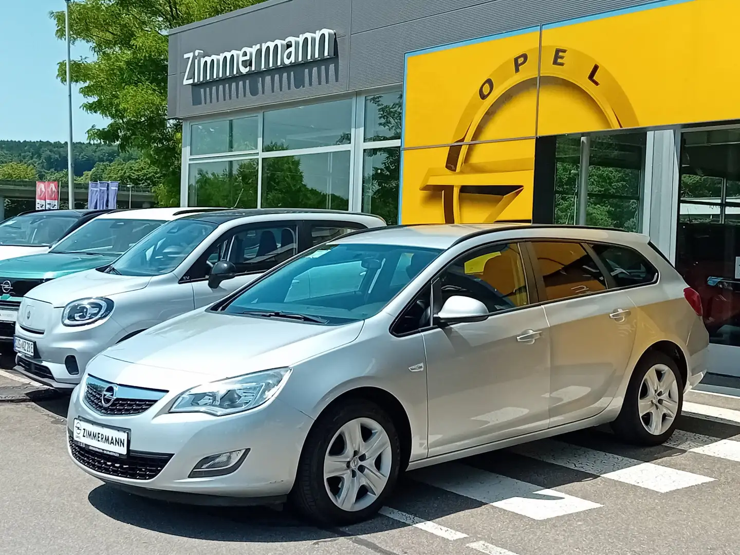 Opel Astra J Sports Tourer Klima Radio Zilver - 1