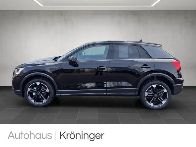 Audi Q2 view 3