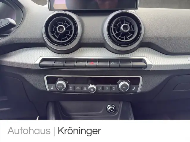 Audi Q2 view 15