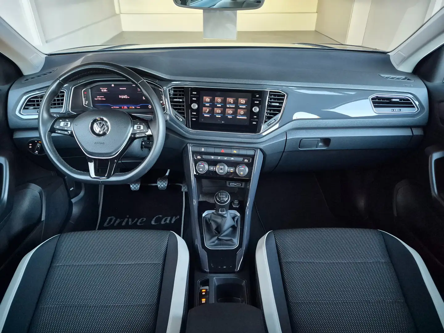 Volkswagen T-Roc 1.6 TDI ADVANCED CARPLAY+ANDROID AUTO FULL-LED ACC Gris - 2