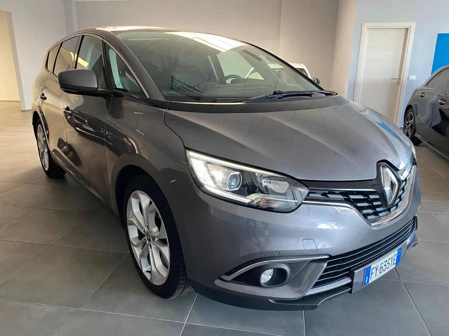Renault Grand Scenic Blue dCi 120 CV EDC Business Grigio - 1