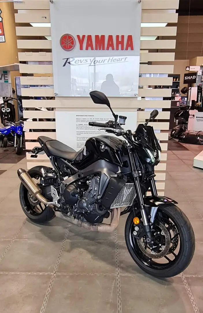 Yamaha MT-09 Noir - 1