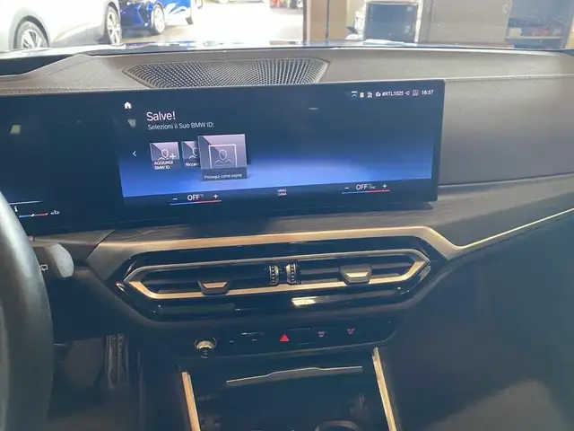 BMW 3 Series view 10