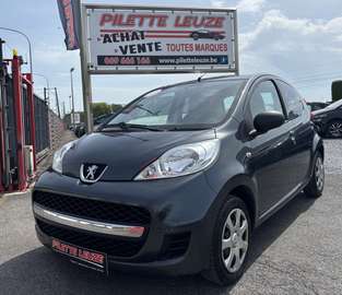 1.0i/ 5 PORTES/ CARPLAY/ECONOMIQUE/GARANTIE 12 MOI