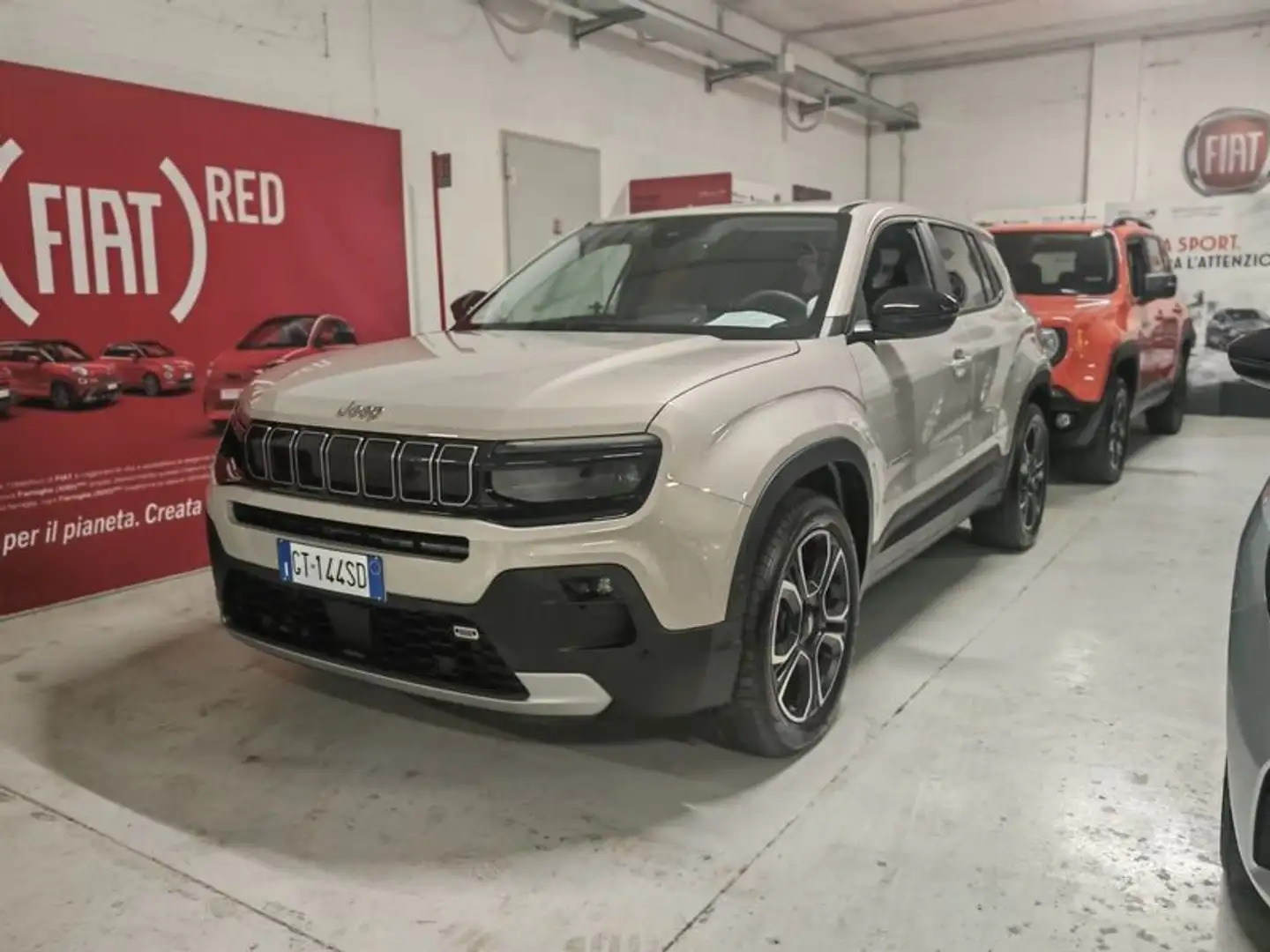 Jeep Avenger 1.2 Turbo Summit Бежевий - 2