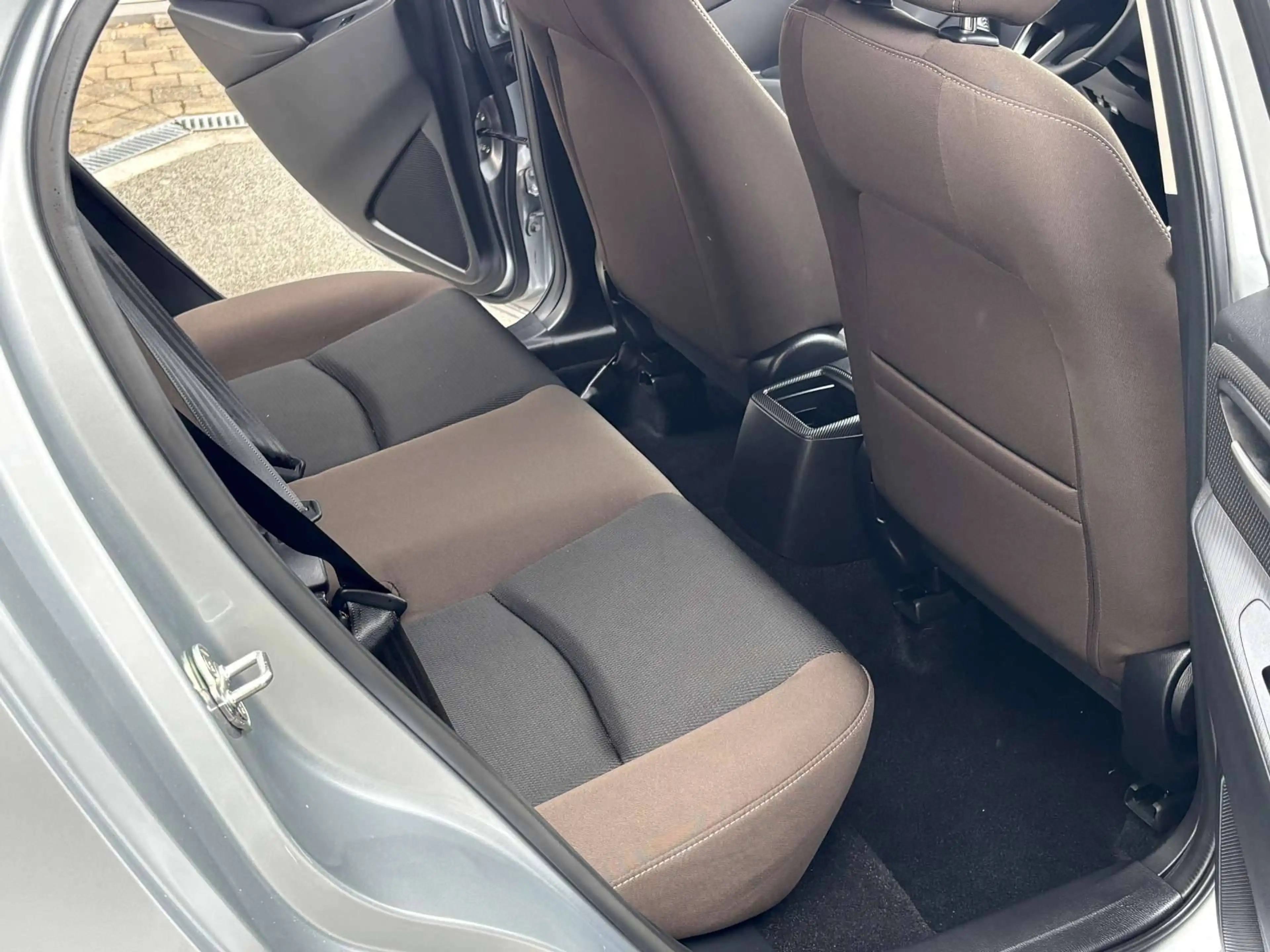 Mazda 2 2 1.5 SKY-G SKYDRIVE / Automaat / Apple / 82000km — photo 8