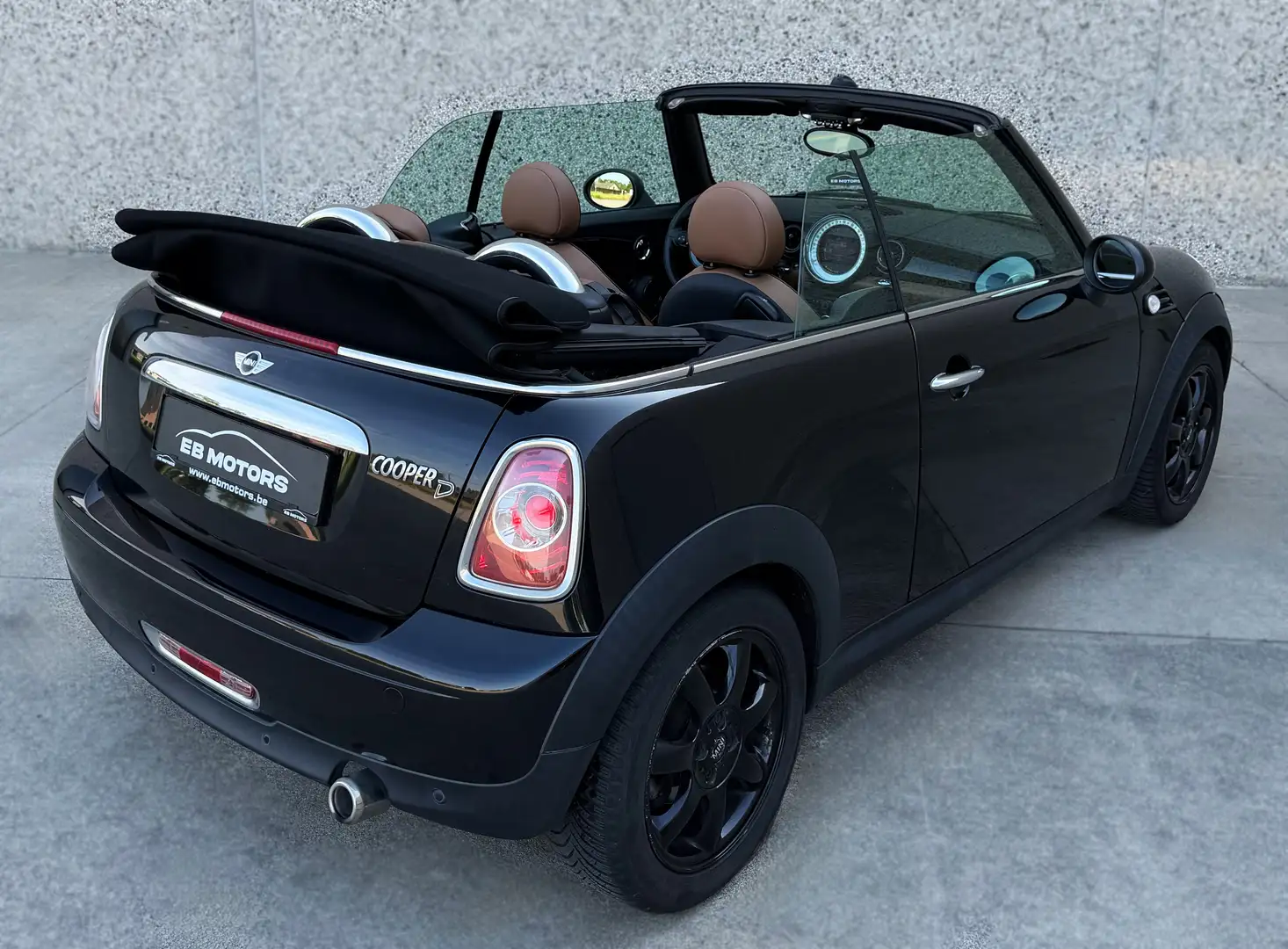 MINI Cooper D Cabrio cabriolet automaat met garantie en groot onderhoud Schwarz - 2