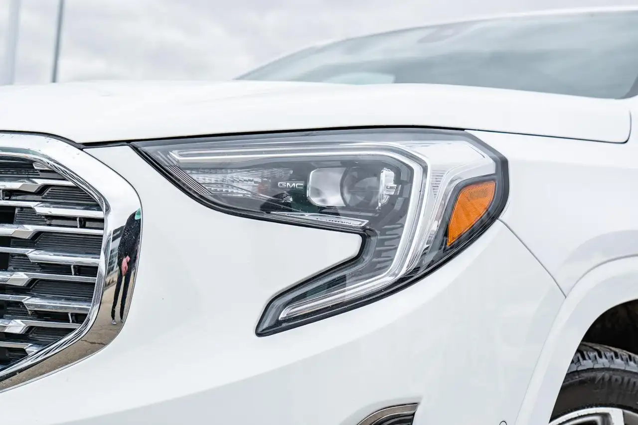 GMC Terrain photo GMC Terrain
