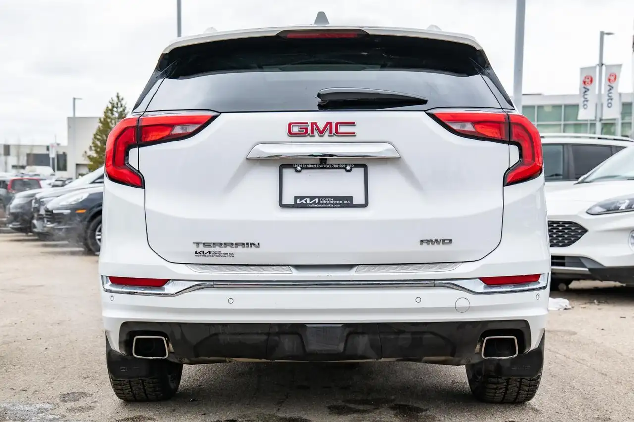 GMC Terrain photo GMC Terrain