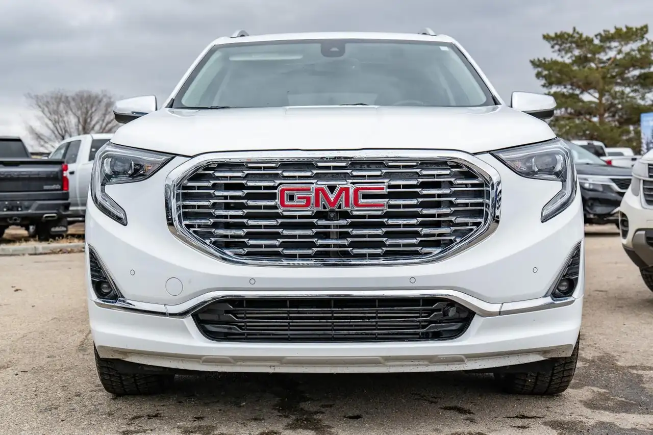 GMC Terrain photo GMC Terrain