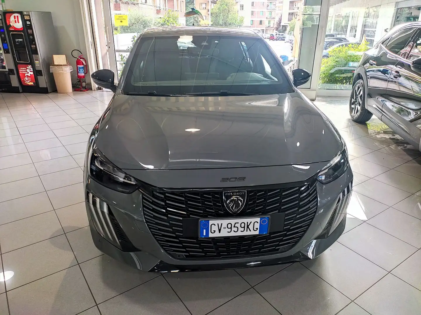 Peugeot 208 PureTech 100 Stop&Start 5 porte GT Grijs - 2