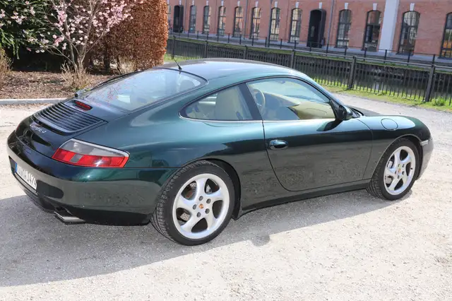 Porsche 996 911 Carrera 4