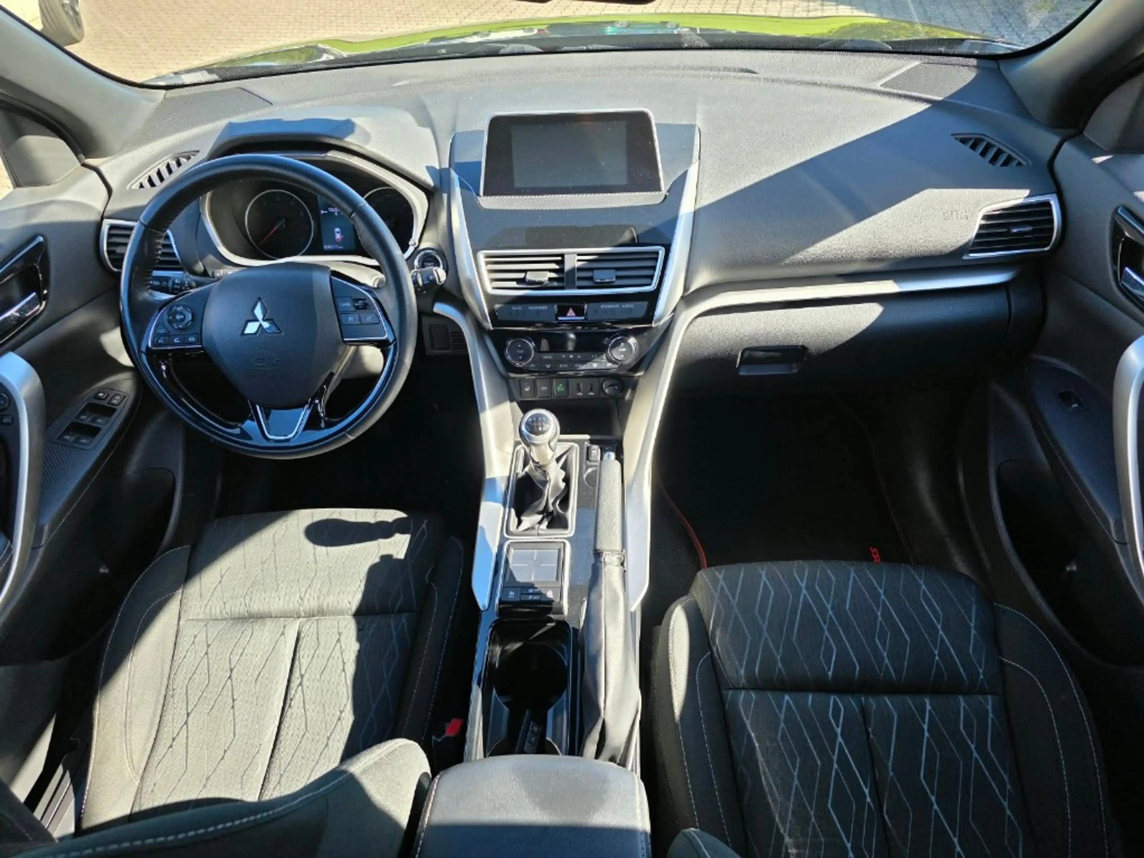 Mitsubishi Eclipse Cross Spirit+ 1.5 T-MIVEC 2WD 6-Gang — photo 13