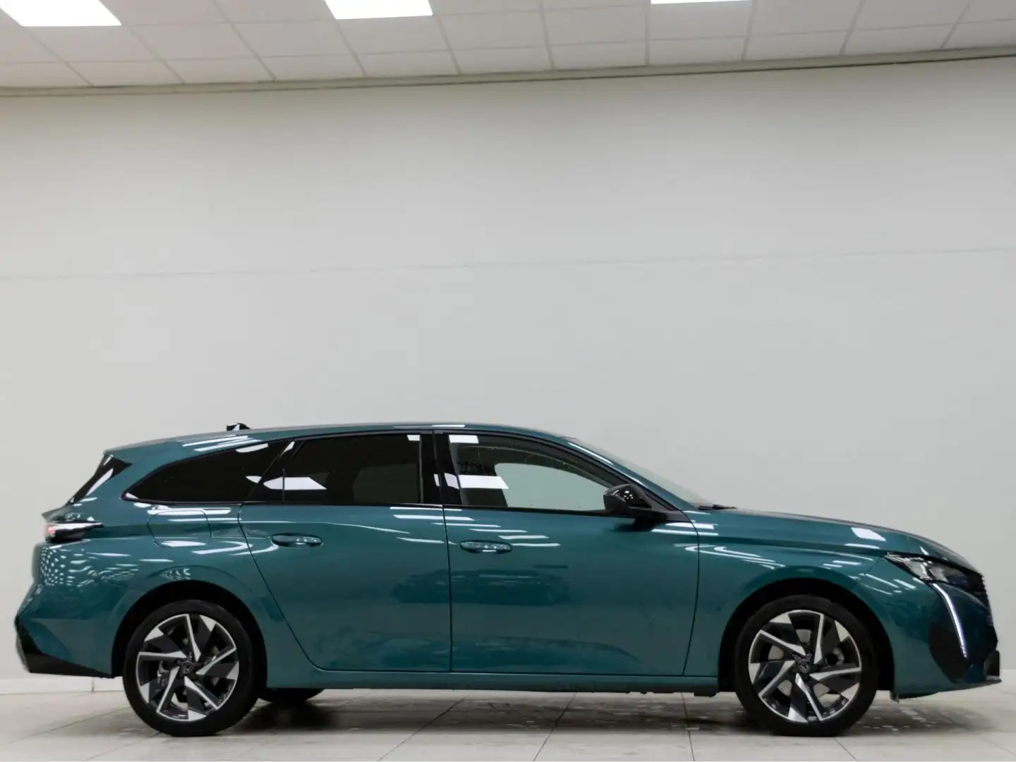 Peugeot 308 SW 1.2 PureTech S&S Allure Pack EAT8 130 Azul - 2
