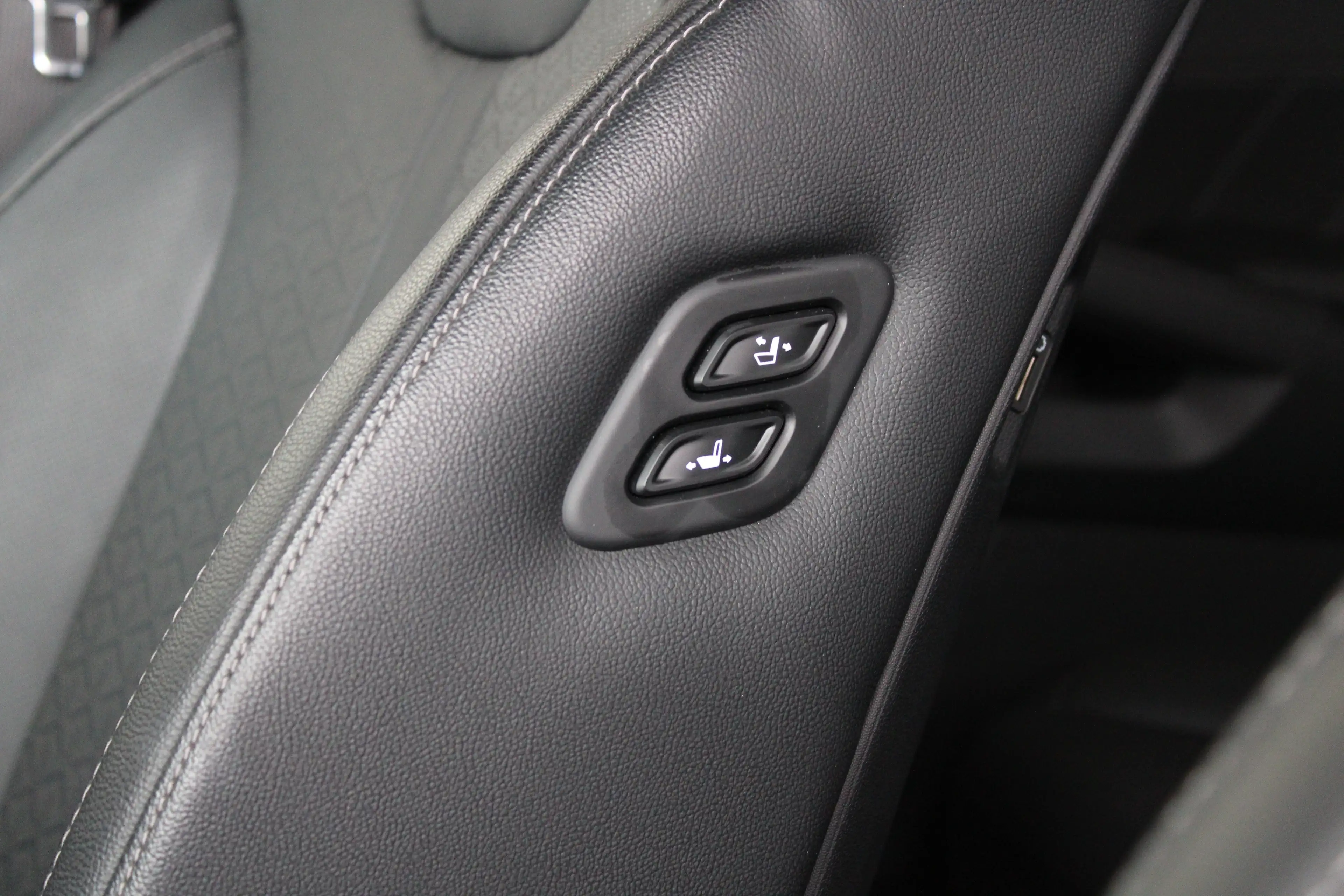 Kia Sorento 1.6 T-GDI Hybrid 2WD ExecutiveLine 7p. | 7-persoon — photo 13