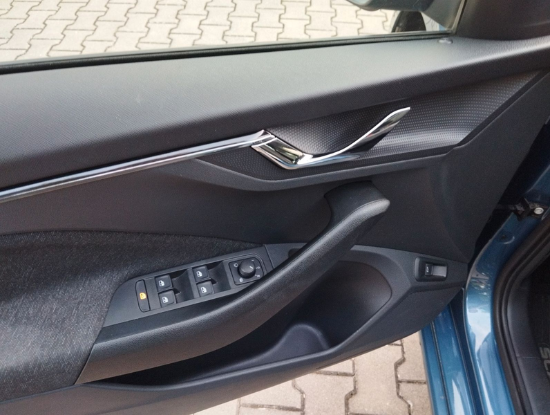 Skoda Scala Style 1.5 TSI, Full Link, Kamera,Abstandst — photo 13