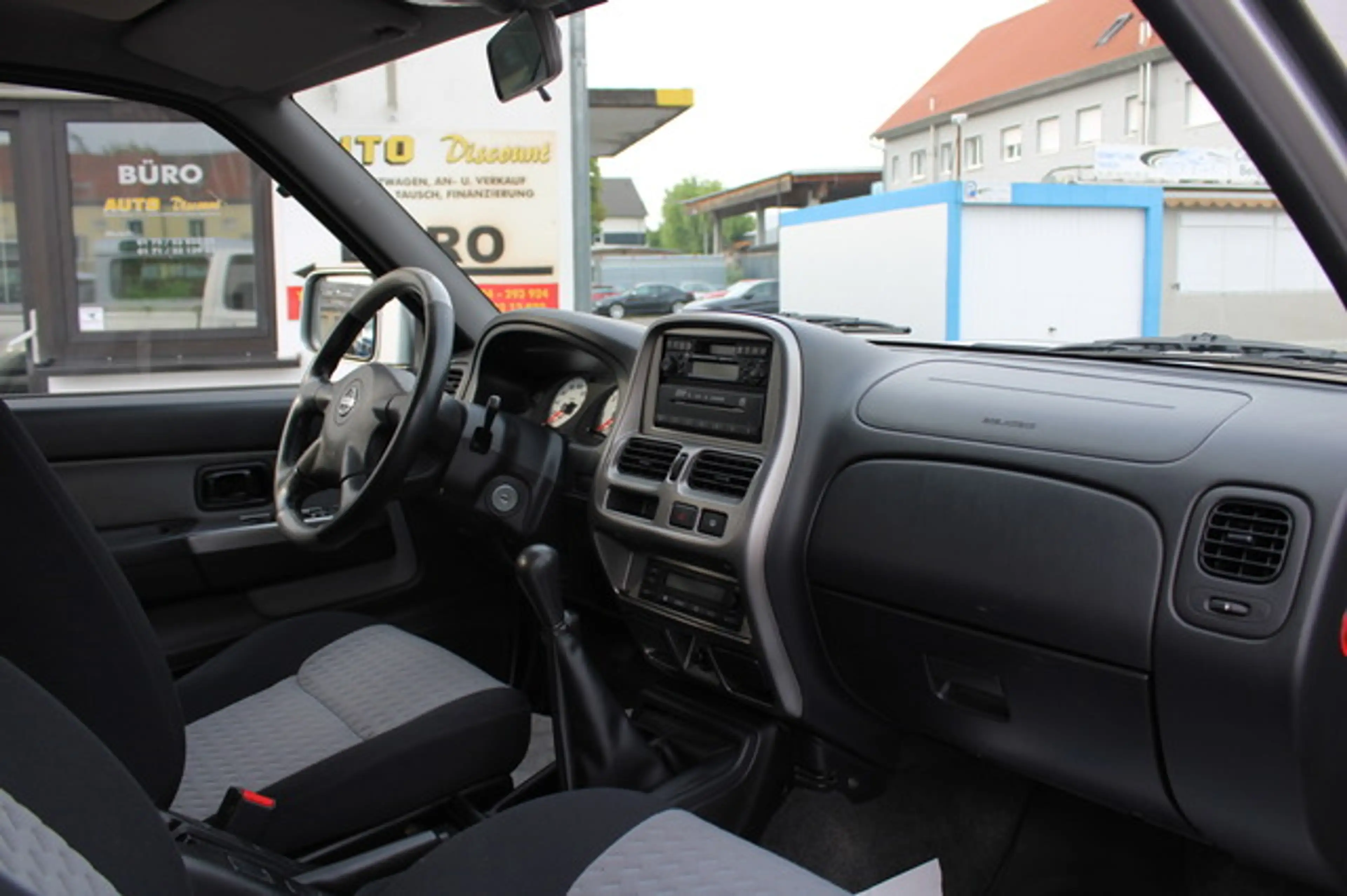 Nissan Navara Pick-up TD Doka 4X4 *STHZ*89 TKM*Service-gepflegt* — photo 11