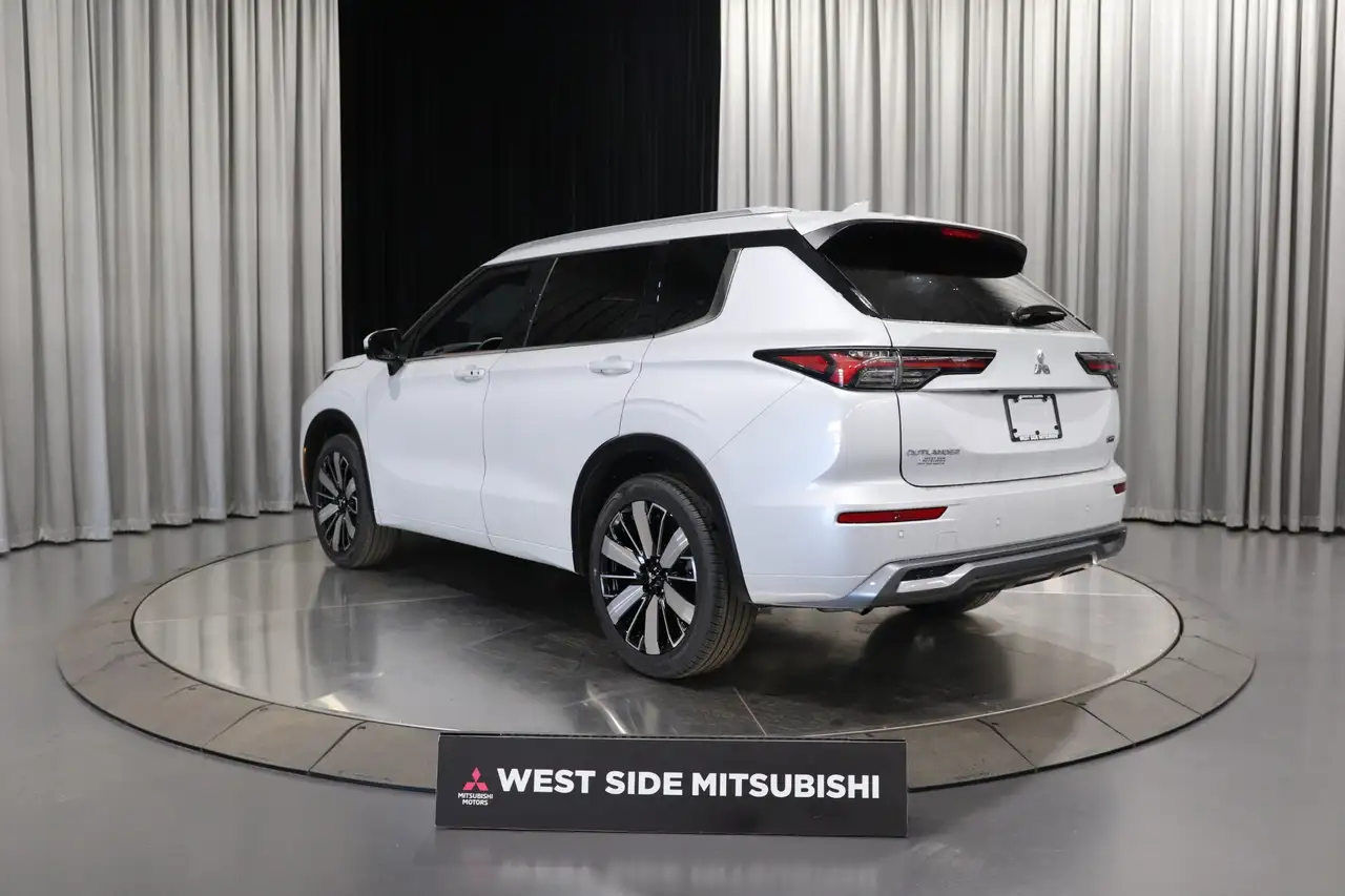 Mitsubishi Outlander снимка Mitsubishi Outlander