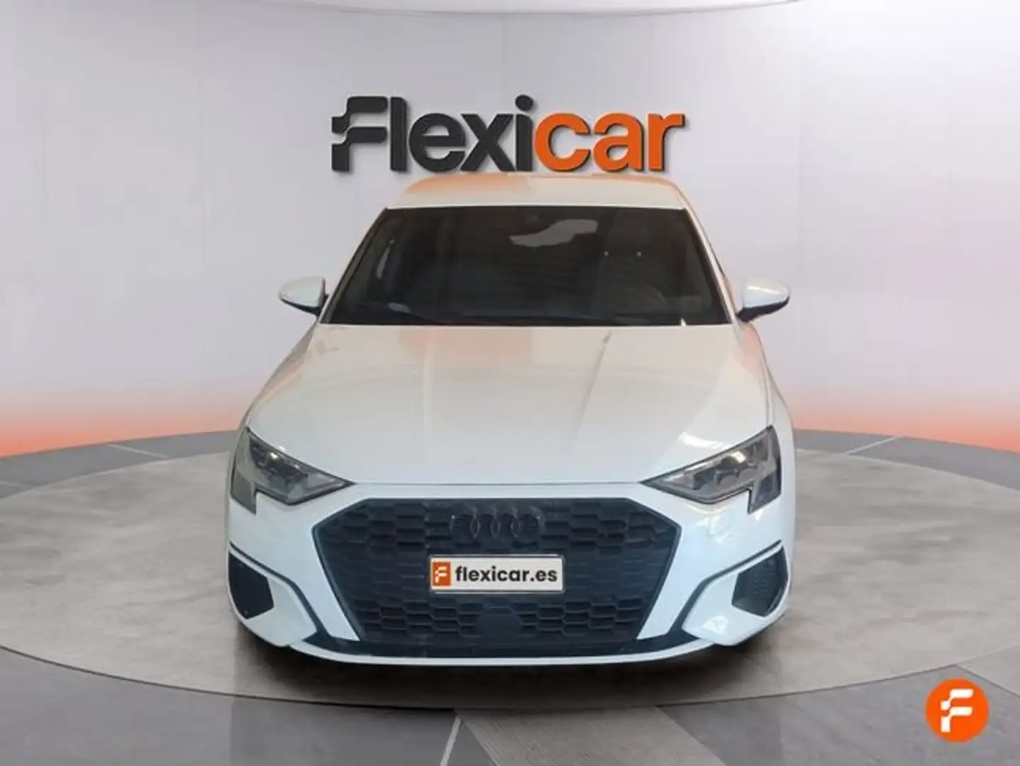 Audi A3 Sportback 30 TFSI Blanco - 2