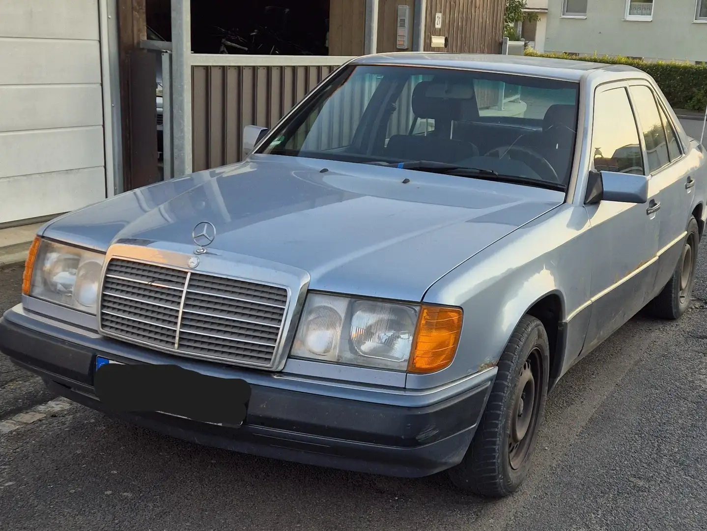 Mercedes-Benz E 200 E-Klasse Bleu - 2